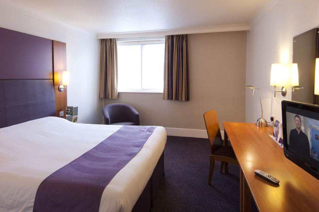 Premier Inn Glasgow City Centre South ภายนอก รูปภาพ