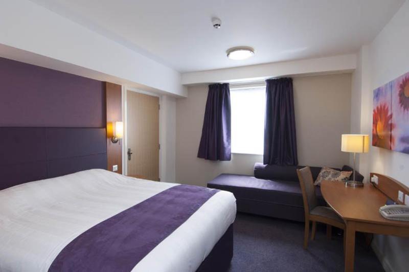 Premier Inn Glasgow City Centre South ภายนอก รูปภาพ